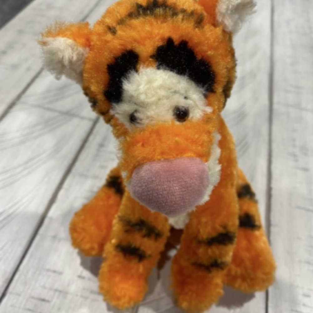 Tigger 8" Plush Disneyland Walt Disney World Authentic Original Winnie The Pooh